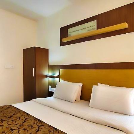 Continental Park Otel Vijayawāda Dış mekan fotoğraf